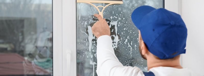 Window & Glass Cleaning
